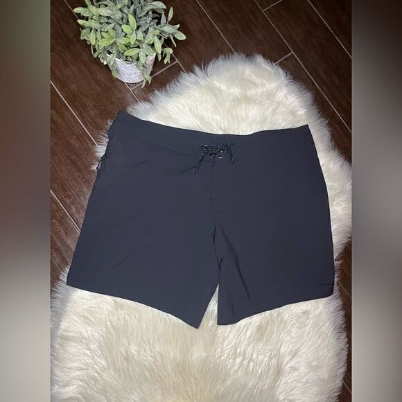 Patagonia Worn Wear W's Stretch black Hydro peak Board-shorts sz 18 - Picture 2 of 11